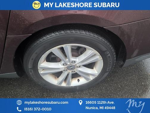 2012 Lincoln MKS Base