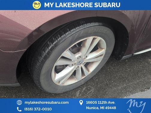 2012 Lincoln MKS Base