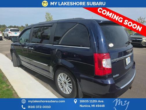 2013 Chrysler Town & Country Touring-L