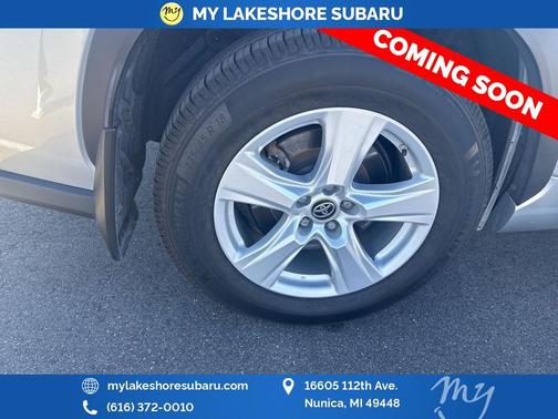 2021 Toyota Highlander LE