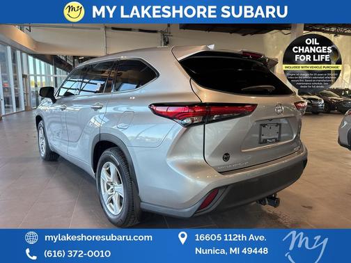 2021 Toyota Highlander LE