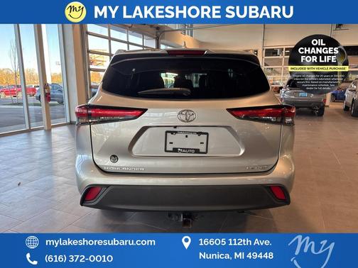 2021 Toyota Highlander LE