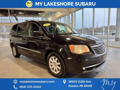 2015 Chrysler Town & Country Touring