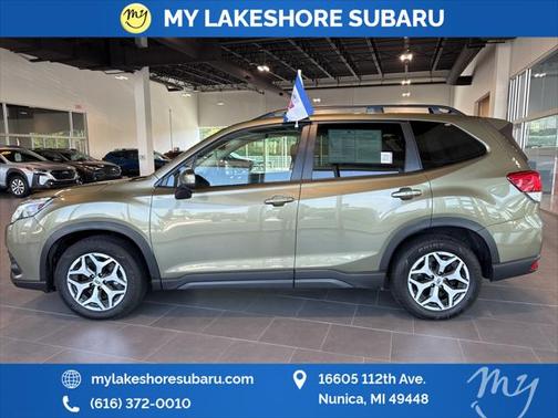 2022 Subaru Forester Premium