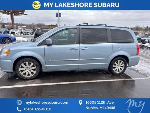 2013 Chrysler Town & Country Touring