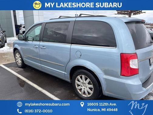 2013 Chrysler Town & Country Touring