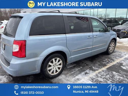 2013 Chrysler Town & Country Touring