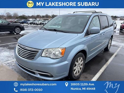 2013 Chrysler Town & Country Touring