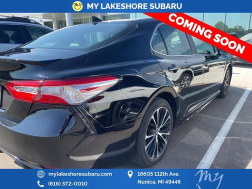 2020 Toyota Camry SE