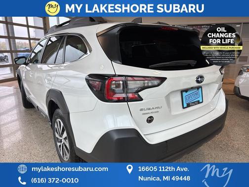 2025 Subaru Outback Premium