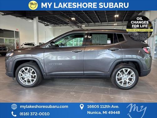 2022 Jeep Compass Latitude Lux