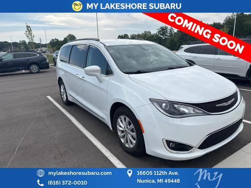 2017 Chrysler Pacifica Touring-L