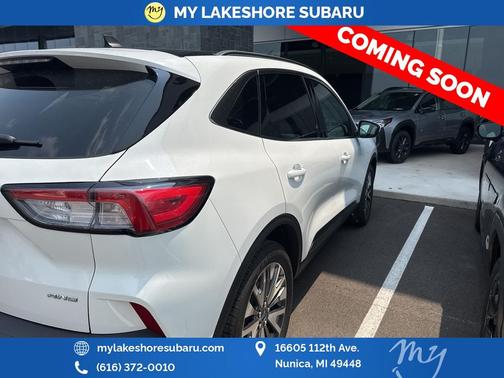 2022 Ford Escape Titanium