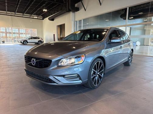 2018 Volvo V60 T5 Dynamic