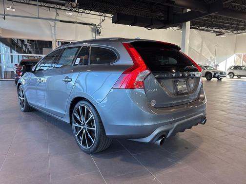 2018 Volvo V60 T5 Dynamic