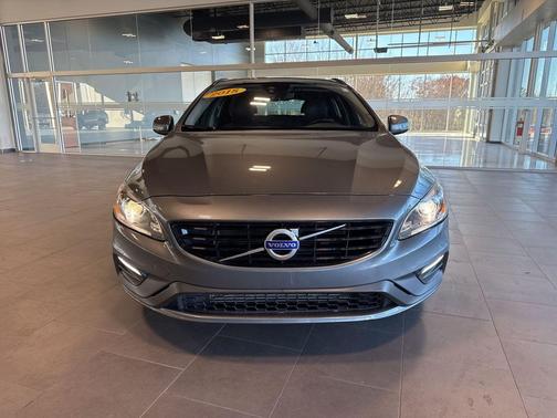 2018 Volvo V60 T5 Dynamic