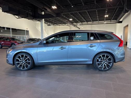 2018 Volvo V60 T5 Dynamic