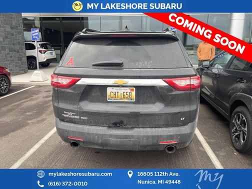 Mosaic Black Metallic 2021 Chevrolet Traverse LT Cloth