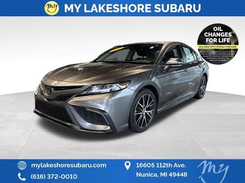 2022 Toyota Camry SE