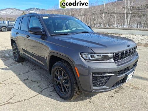 2026 Jeep Grand Cherokee Laredo