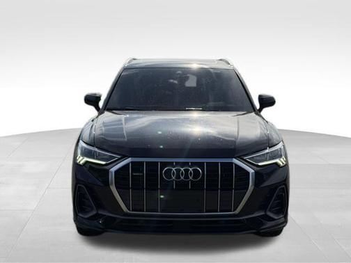 Mythos Black Metallic 2022 Audi Q3 45 S line Premium Plus