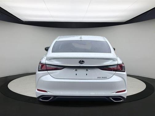 2022 Lexus ES 350 Base