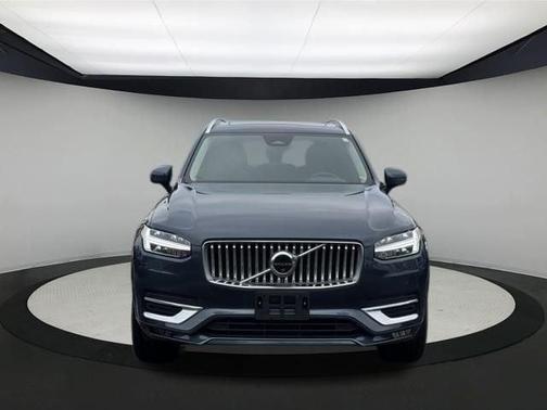 2024 Volvo XC90 B6 Plus Bright Theme 7-Seater