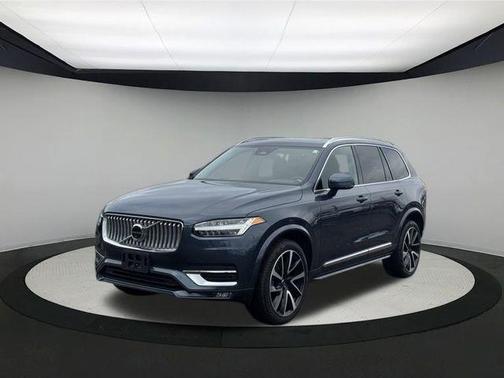 2024 Volvo XC90 B6 Plus Bright Theme 7-Seater