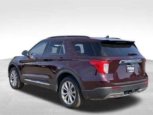 Jewel Red Metallic Tinted Clearcoat 2023 Ford Explorer XLT