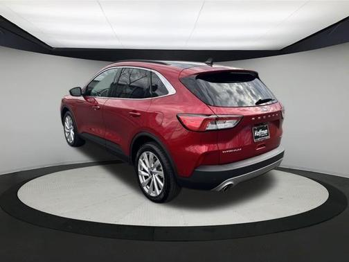 2022 Ford Escape Titanium Hybrid