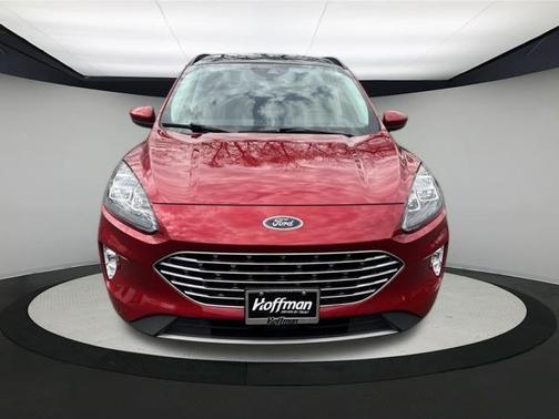 2022 Ford Escape Titanium Hybrid