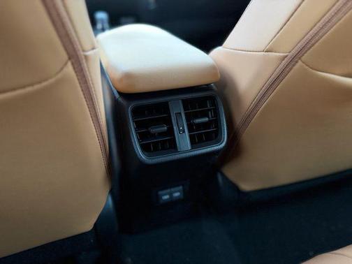 2025 Lexus UX 300h Premium