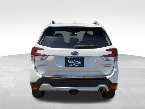 Crystal White Pearl 2023 Subaru Forester Touring