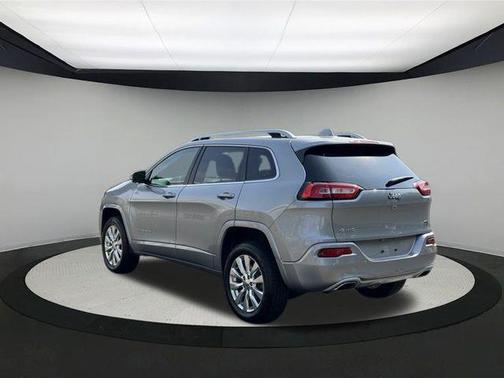 2017 Jeep Cherokee Overland