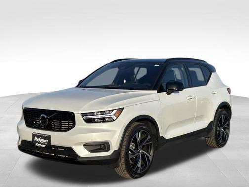 2021 Volvo XC40 T5 R-Design