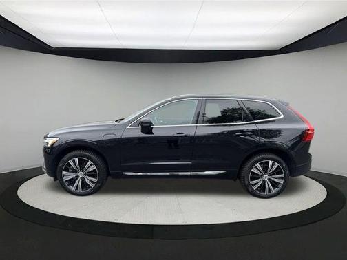 2022 Volvo XC60 Recharge Plug-In Hybrid T8 Inscription Extended Range