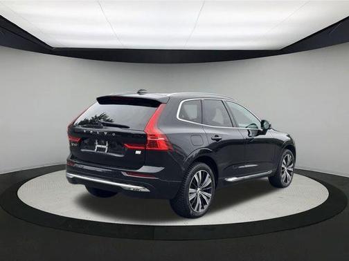 2022 Volvo XC60 Recharge Plug-In Hybrid T8 Inscription Extended Range