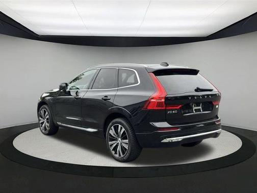 2022 Volvo XC60 Recharge Plug-In Hybrid T8 Inscription Extended Range