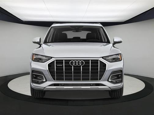 2025 Audi Q5 45 S line quattro Premium