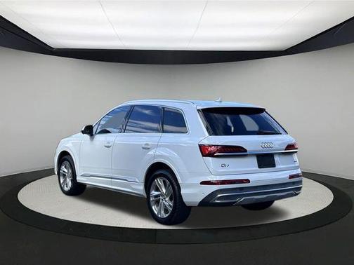 2020 Audi Q7 55 Premium Plus
