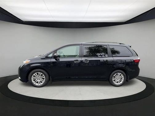 2017 Toyota Sienna L