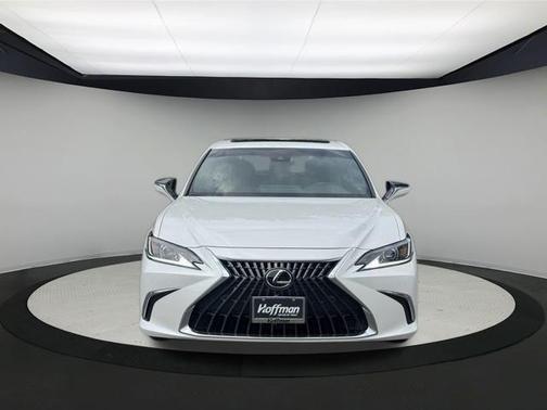 2024 Lexus ES 300h Luxury