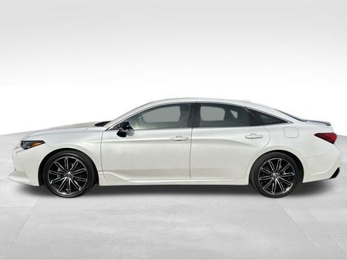 2019 Toyota Avalon Touring