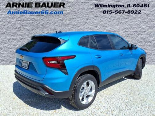 2025 Chevrolet Trax LS