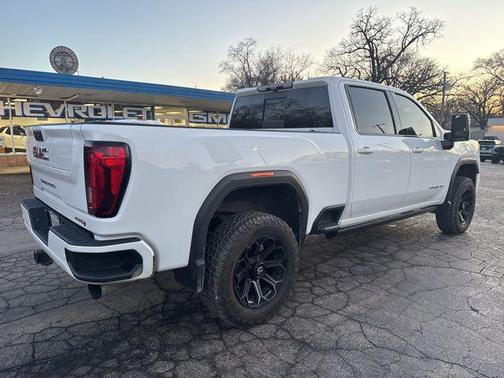 2021 GMC Sierra 2500 AT4