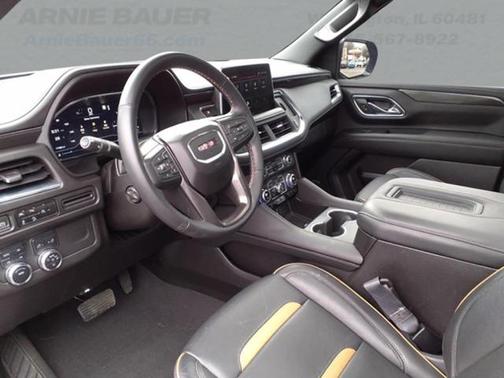 2023 GMC Yukon XL 4WD AT4