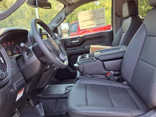 2025 Chevrolet Silverado 3500 WT