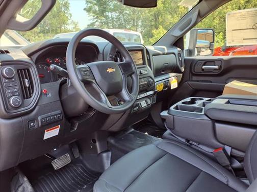 2025 Chevrolet Silverado 3500 WT