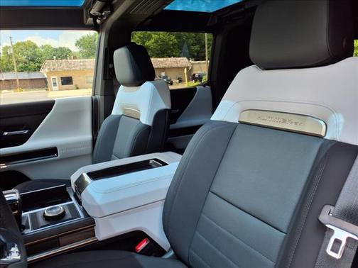 2025 GMC HUMMER EV SUV 2X