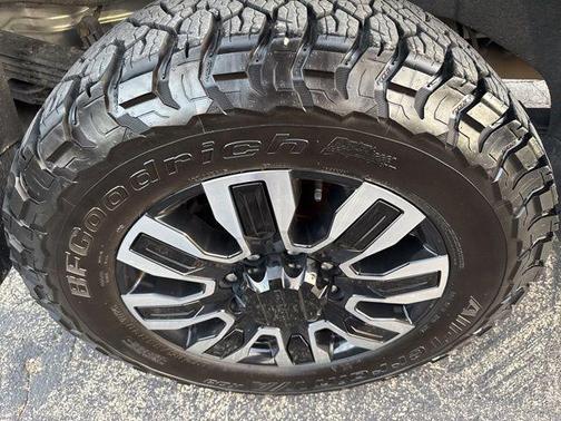 2024 GMC Sierra 2500 Denali Ultimate